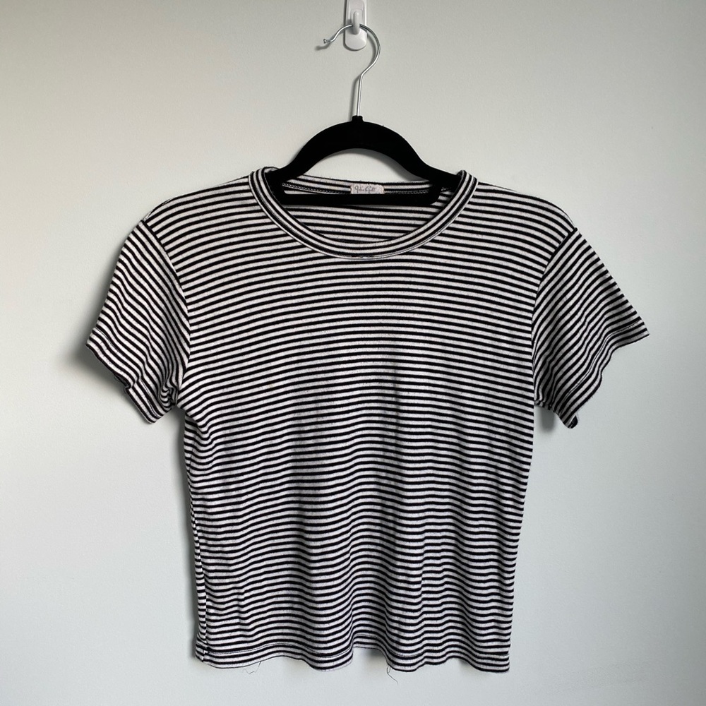 Brandy Melville Cropped Striped T-Shirt